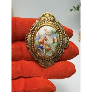 Vintage Porcelain Cameo Brooch Rococo Style Courting Scene Gold Tone 1.75” READ